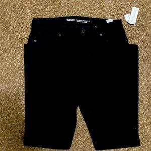 8S2.  Old Navy Jeans (women’s)